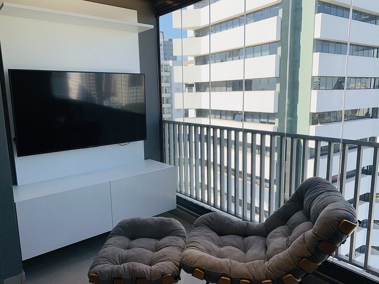 Oásis Urbano: Studio Deslumbrante com Piscina na Cobertura b