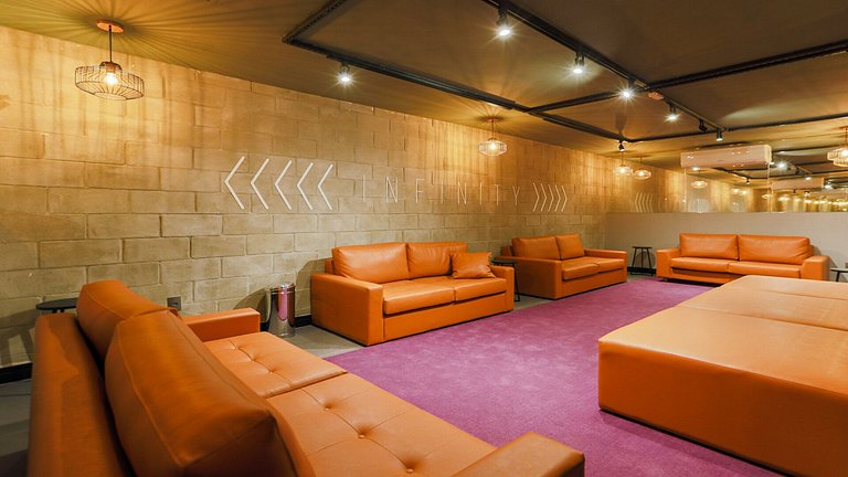 Hospedagem ao lado da vida noturna de SP by Dabra House