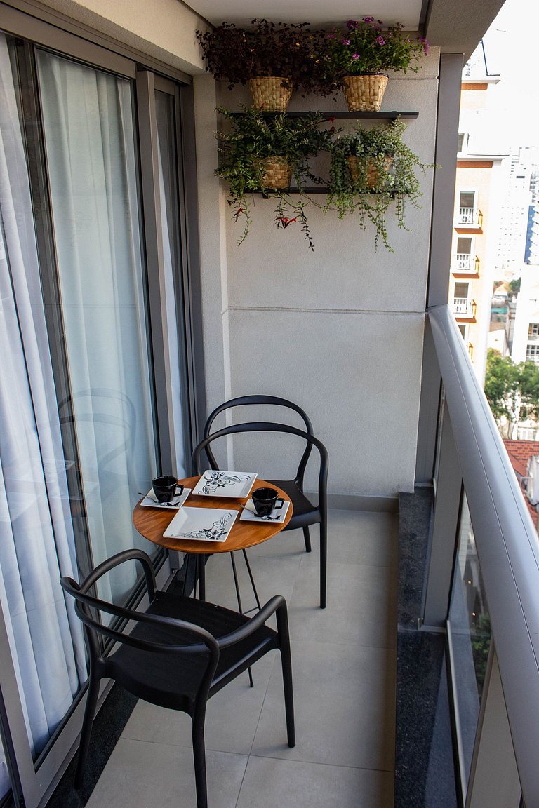 Studio moderno com Rooftop na Bela cintra