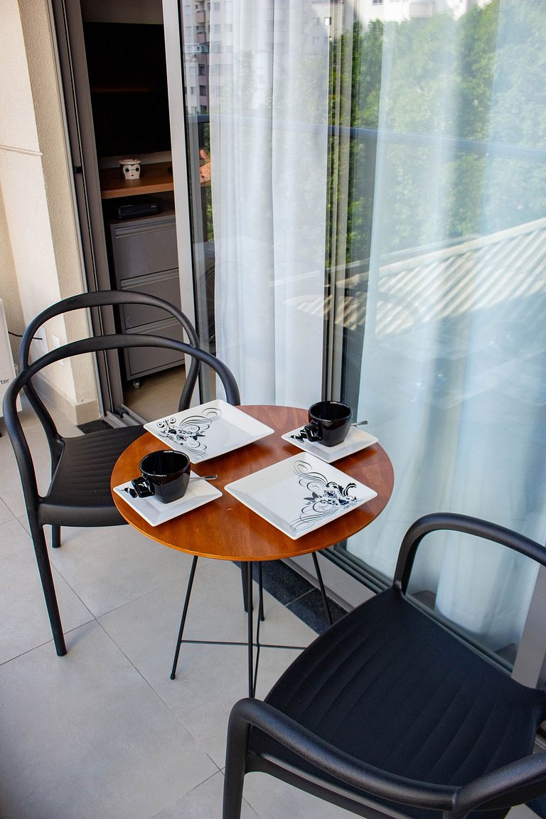 Studio moderno com Rooftop na Bela cintra