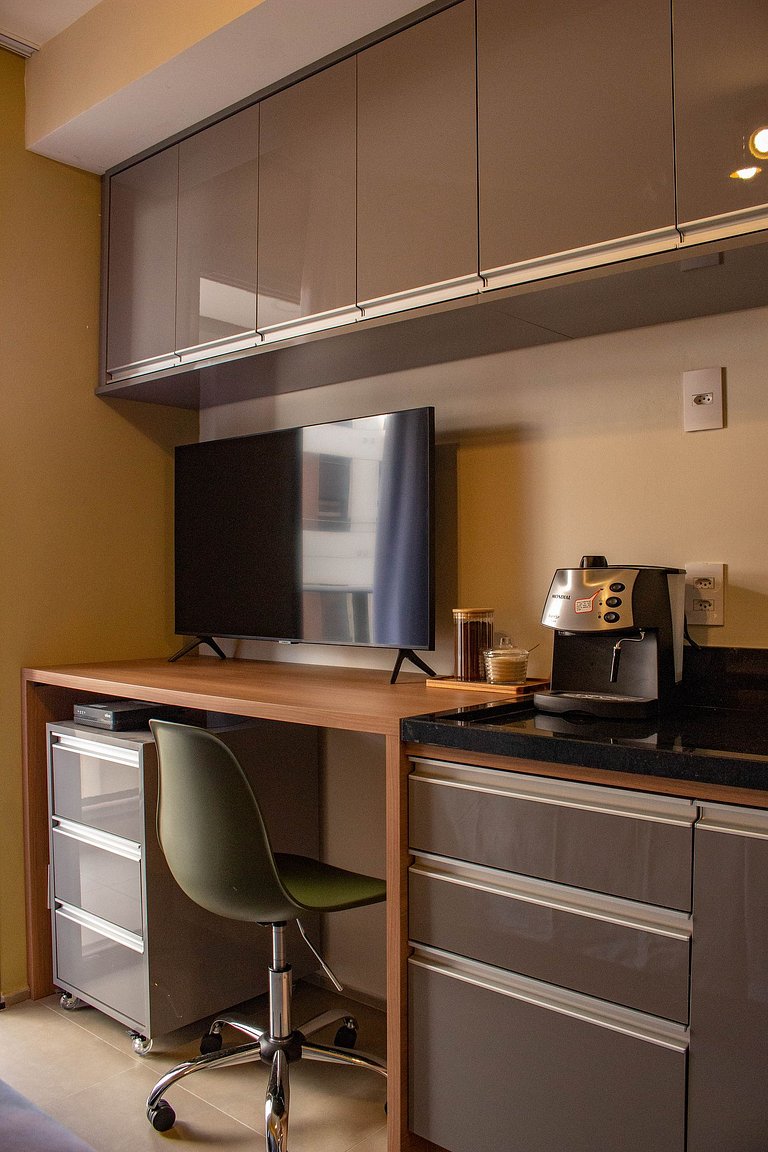 Studio moderno com Rooftop na Bela cintra