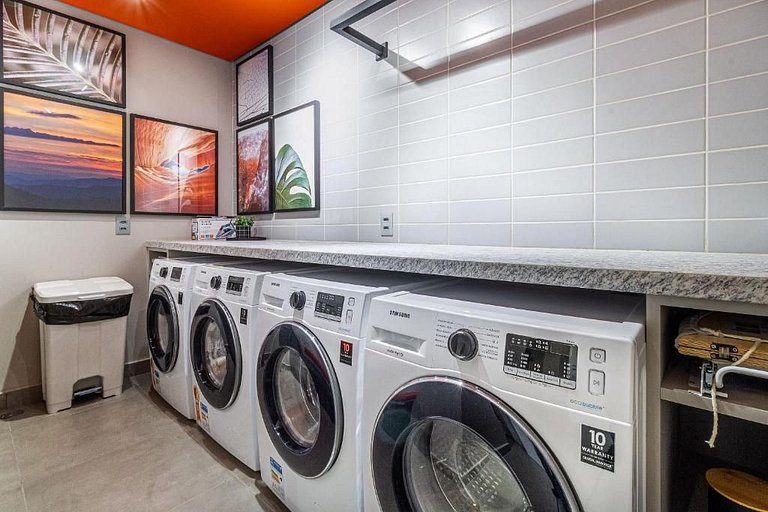 Oásis Urbano: Studio Deslumbrante com Piscina na Cobertura b
