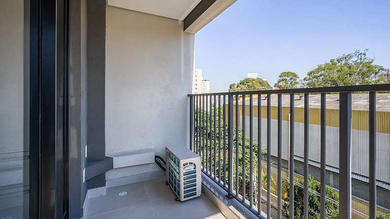 Studio divino com quintal na Vila Mariana