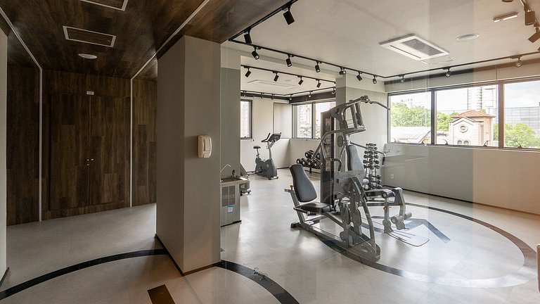 By DH: Studio Moderno, com Piscina no Rooftop