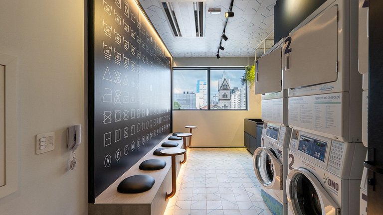 By DH: Studio Moderno, com Piscina no Rooftop