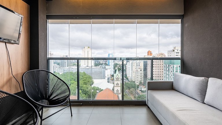 By DH: Studio Aconchegante com Vista Panorâmica