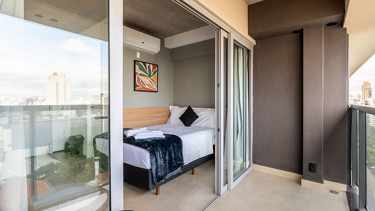By DH: Studio Moderno, com Piscina no Rooftop