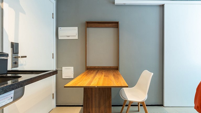 Estúdio moderno ao lado do shopping Frei Caneca