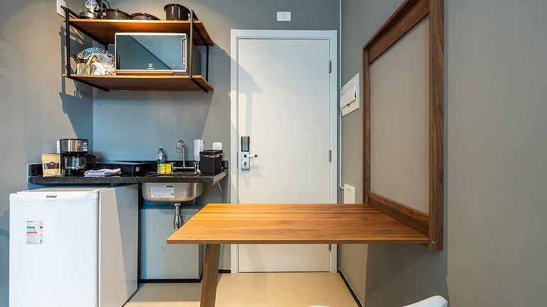 Studio moderno ao lado do shooping Frei Caneca