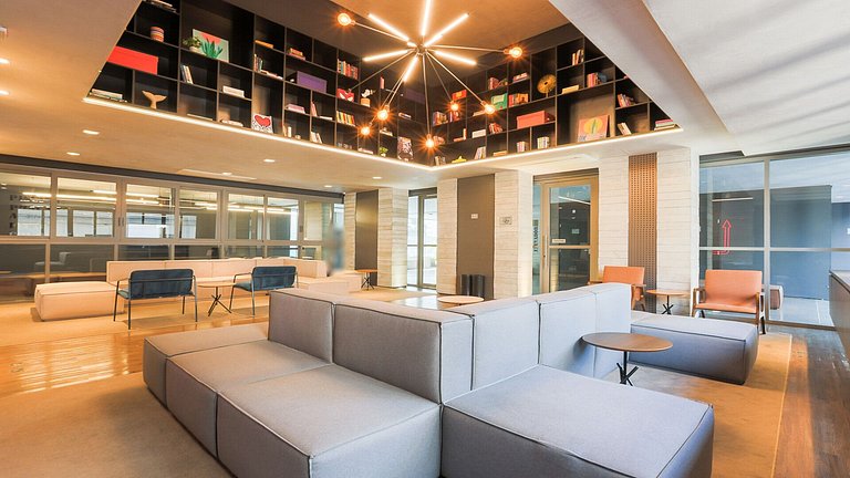 Studio Lux ao lado da estação Oscar Freire