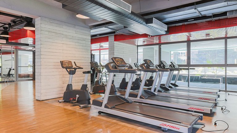 Studio moderno na Oscar Freire no 18° andar