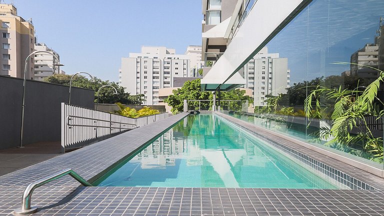 Studio moderno na Oscar Freire no 18° andar