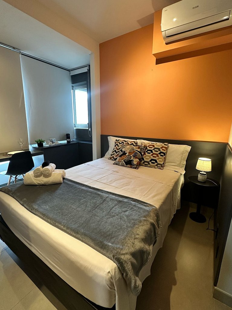 Studio moderno na Oscar Freire no 18° andar