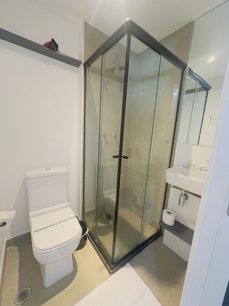 Studio moderno na Oscar Freire no 18° andar