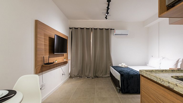 Studio Moderno na Vila Madalena – Perto do Metrô.