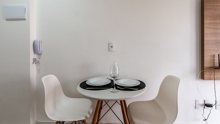 Studio Moderno na Vila Madalena – Perto do Metrô.