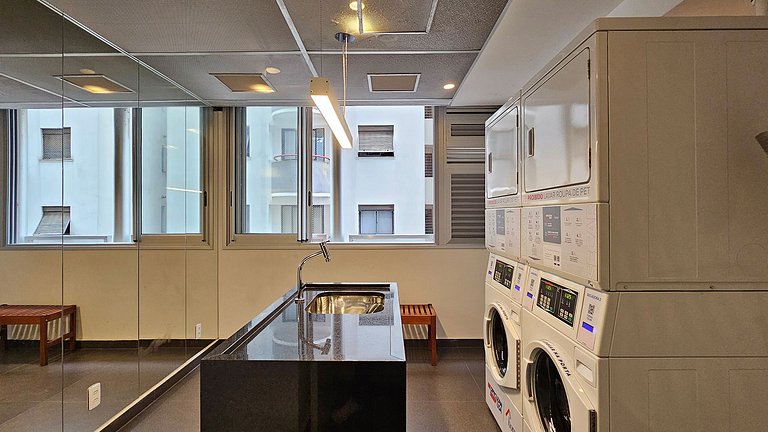 Estúdio moderno ao lado do shopping Frei Caneca