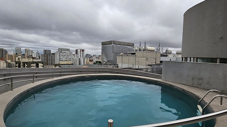 Estúdio moderno ao lado do shopping Frei Caneca