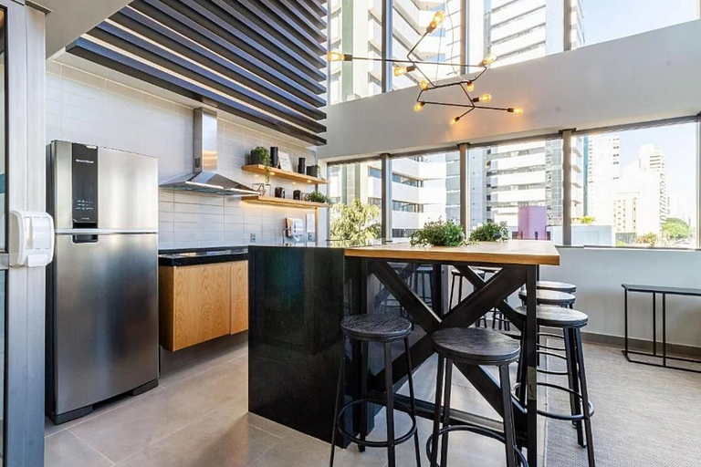 Oásis Urbano: Studio Deslumbrante com Piscina na Cobertura b