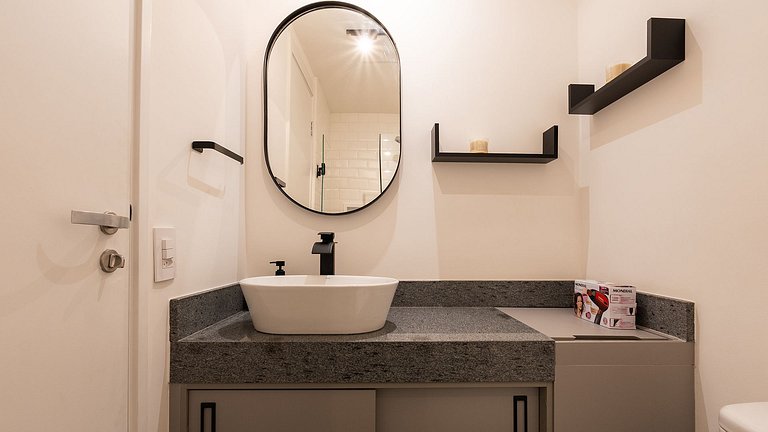 Studio Moderno, 7° Andar a 400m Metrô Vila Mariana