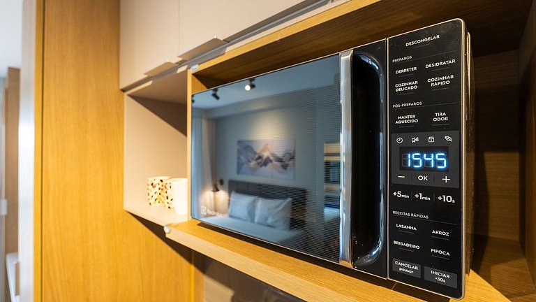 Studio Novo e Moderno Prox. a Faria Lima