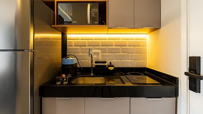 Studio moderno 10° andar a 400m metrô Vila Mariana