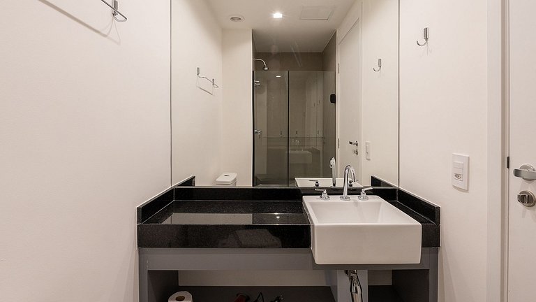 Studio completo no 15° andar prox. á Vila Mariana