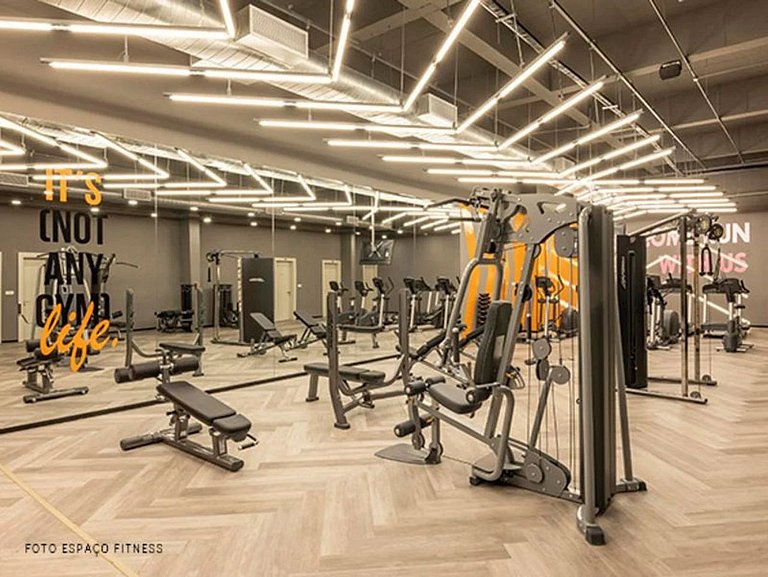 Studios luxuosos no Itaim Bibi com vaga de garagem.