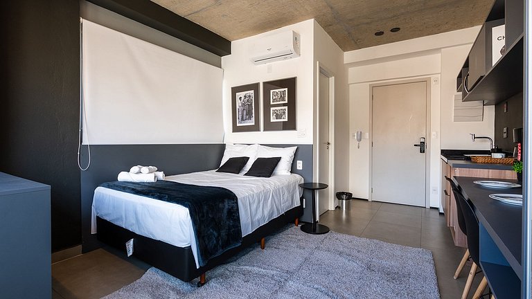 By DH: Studio luxuoso no Jardim Paulista