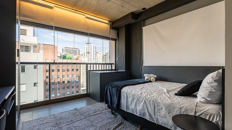 By DH: Studio luxuoso no Jardim Paulista