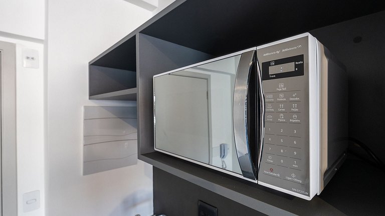 By DH: Studio luxuoso no Jardim Paulista