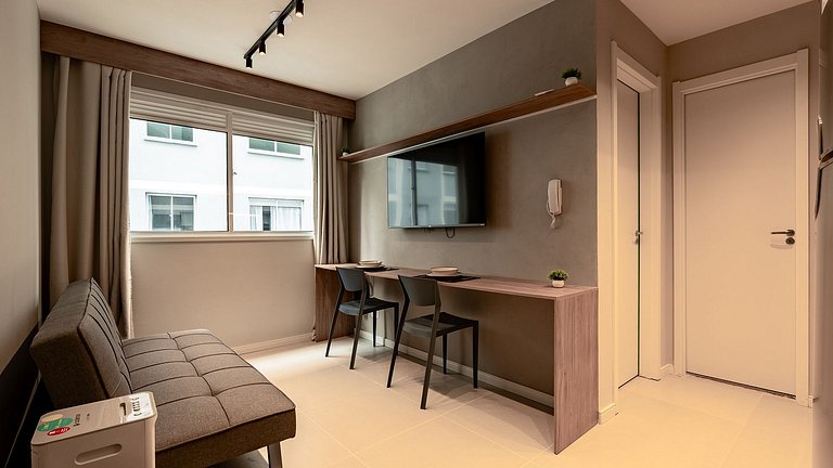 Studio no 6º andar - próximo a estação República