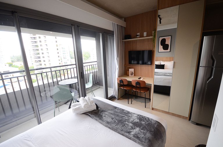 Studio no 7° andar a 3 min da estação Brooklin