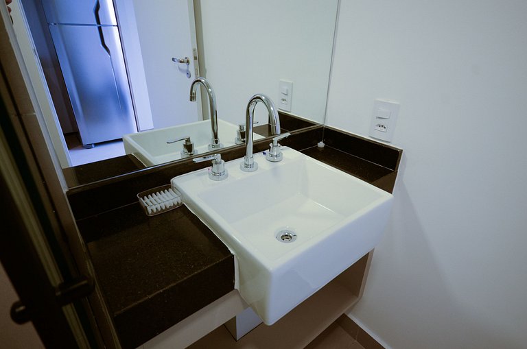 Studio no 7° andar a 3 min da estação Brooklin