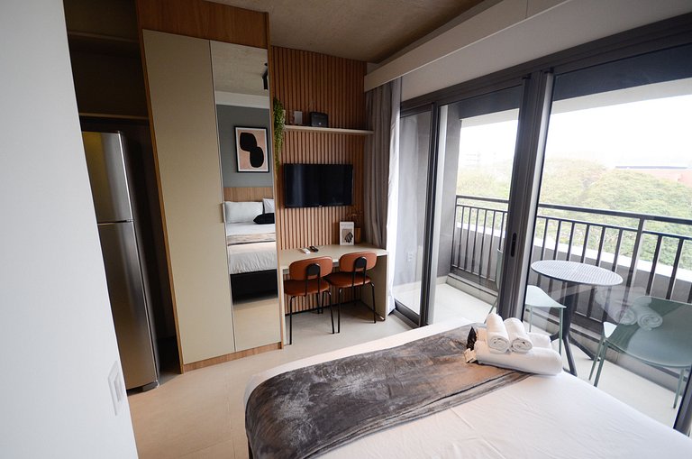 Studio no 7° andar a 3 min da estação Brooklin