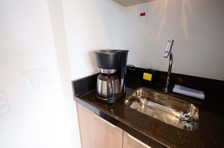 Studio no 7° andar a 3 min da estação Brooklin