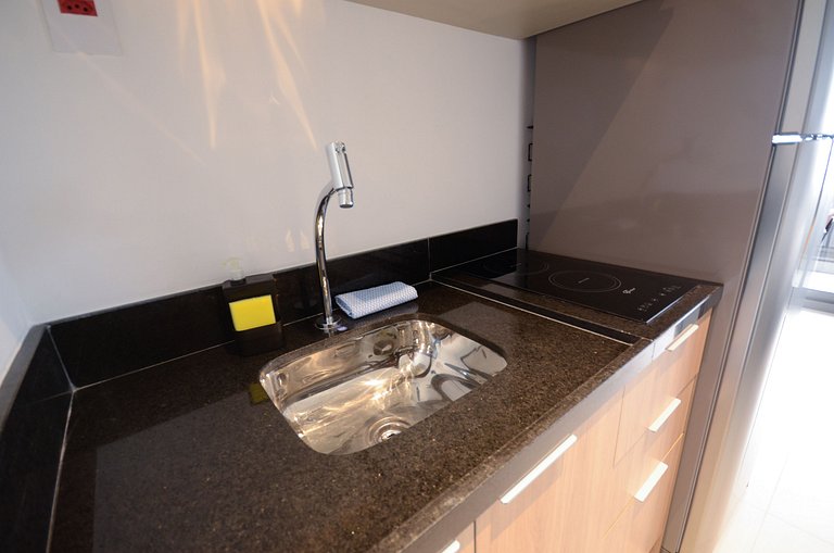 Studio no 7° andar a 3 min da estação Brooklin