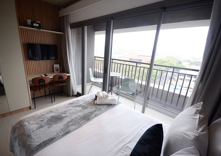 Studio no 9° andar a 3 min da estação Brooklin