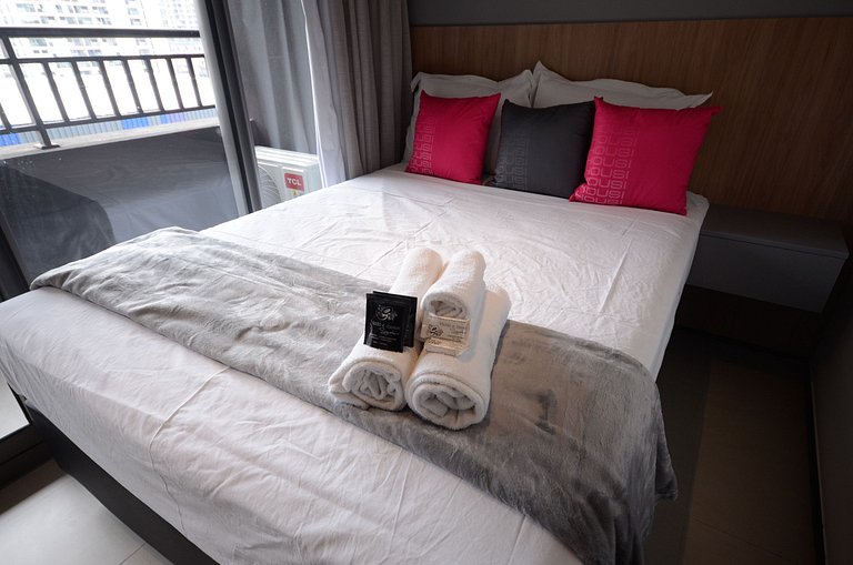 By Housi: Studio completo prox a estação Brooklin