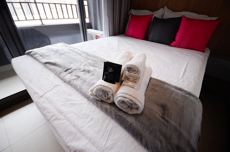 By Housi: Studio completo prox a estação Brooklin