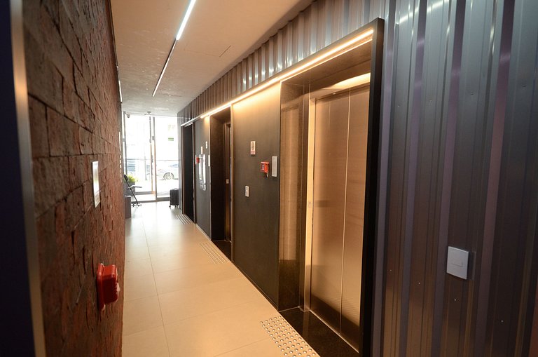 BY Housi: Studio completo no 10° andar em Moema