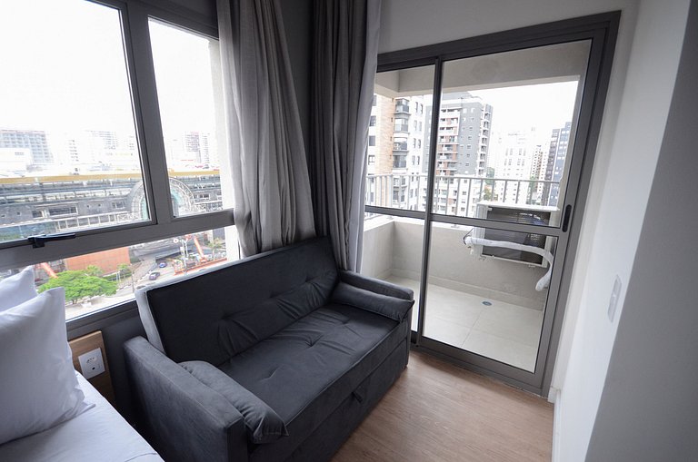 BY Housi: Studio completo no 10° andar em Moema