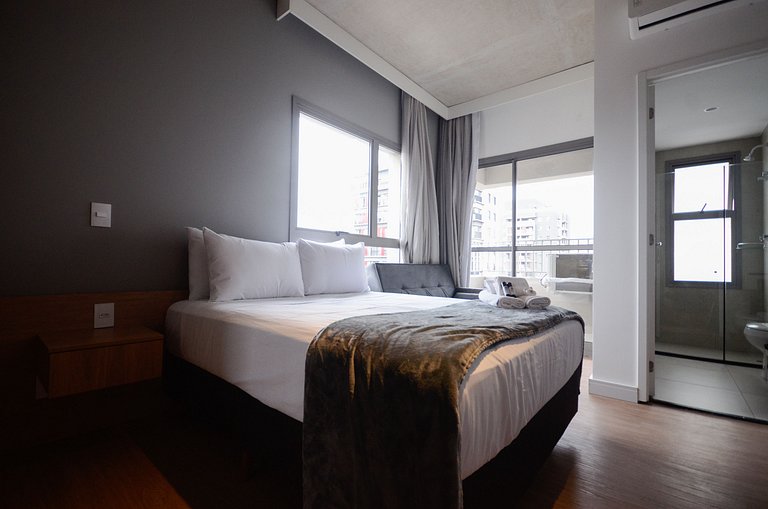 BY Housi: Studio completo no 10° andar em Moema