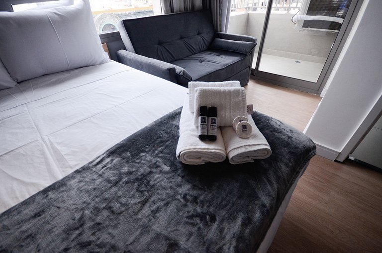 BY Housi: Studio completo no 10° andar em Moema