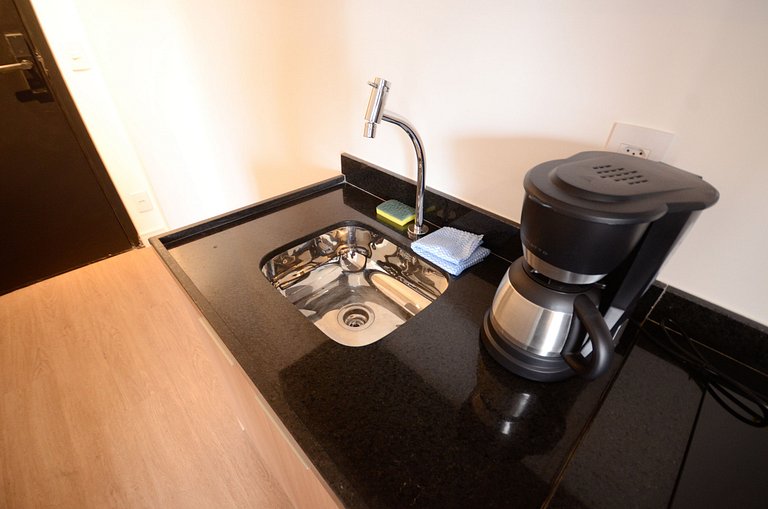 BY Housi: Studio completo no 10° andar em Moema