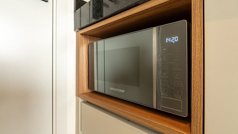 Studio no 13° andar prox a estação Vila Mariana