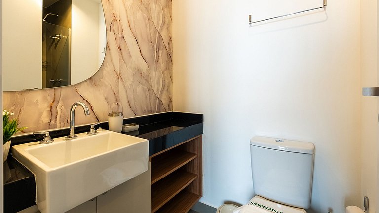 Studio no 13° andar prox a estação Vila Mariana