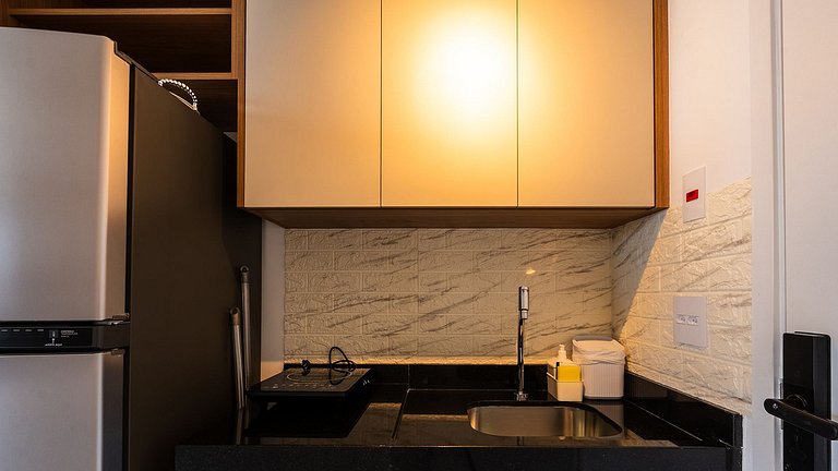 Studio completo a 5 min da estação Vila Mariana