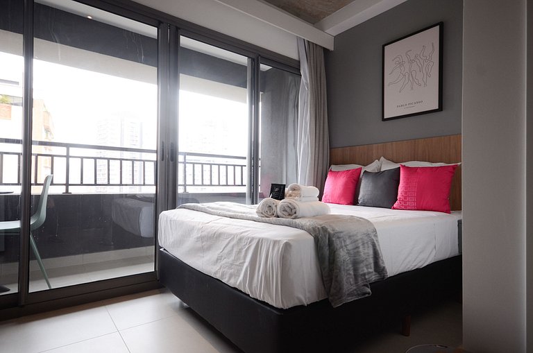 Studio no 19° andar a 3 min da estação Brooklin