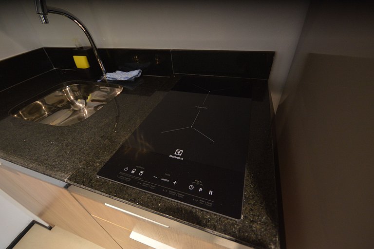 BY Housi: Studio completo no 5° andar em Moema